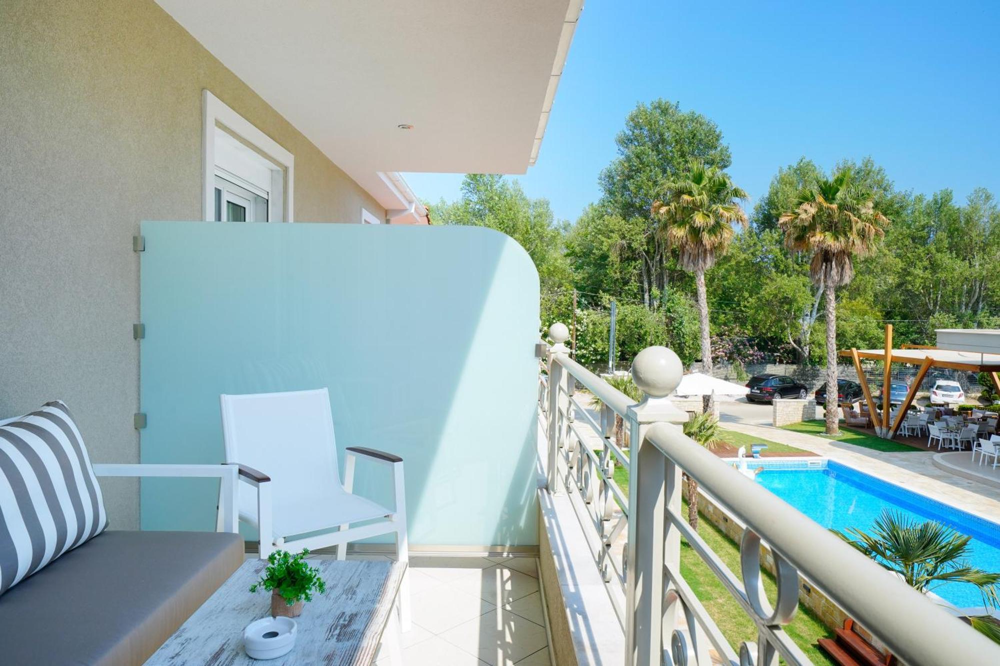 Lobelia Luxury Suites Chrysi Ammoudia Exterior foto